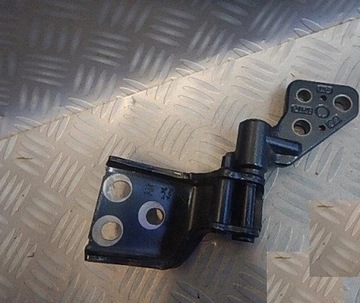 Citroen berlingo peugeot partner iii петля дверь фото №1