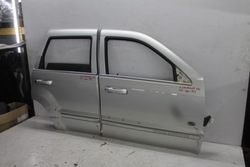 Двері правий перед передні jeep grand cherokee kol. ps2 04-10 фото №1