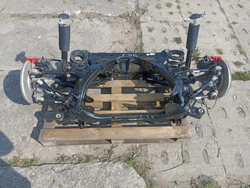 Tesla модель 3 підвішування зад задні фото №1