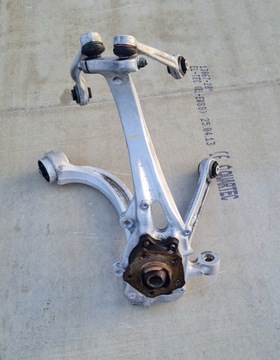 Поворотна опора важіль правий перед q7 q8 4m0 комплектна фото №1