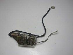 Замок дверь переднее правые mazda 323f ba 95r фото №1