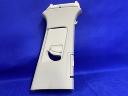 Audi q7 4m захист обшивка оббивка стійка середнього права 4m0867244f фото №1