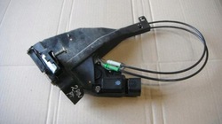 Toyota corolla e12 02-04 замок праві задній 2 pin фото №1