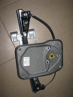 Підйомник вікна лівий перед переднє skoda fabia ii 5j1837401 фото №1