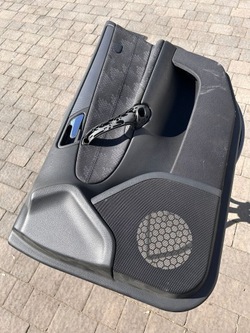 Боковина оббивка двері праві перед mercedes-benz c клас w203 фото №1