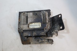 Комп'ютер двигуна opel zafira b 1.9cdti фото №1