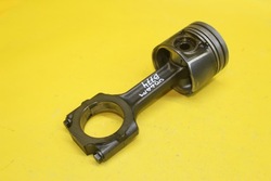 Поршень шатун шату́н z19dt zafira b 1.9cdti b744 фото №1