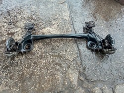 Alfa mito балка вісь задня підвішування зад 1.4 tb фото №1