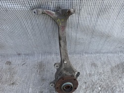 A8 d3 5.2 4.2 w12 поворотна опора ступиця права перед фото №1