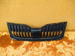 Решітка решітка радіатора skoda octavia iii рестайлінг фото №1