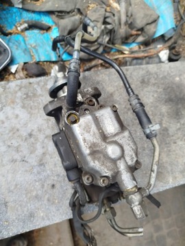 Насос впрыскивающий vw golf 4 iv bora octavia 1 leon i 038130107d фото №1