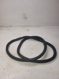 Прокладка кришки багажника audi a3 cabrio 8p7827705 фото №1