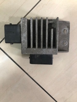 Реле свечей накаливания renault master opel movano 271203982r фото №1