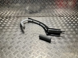 Петля кришки багажника лівий mercedes cla w117 фото №1