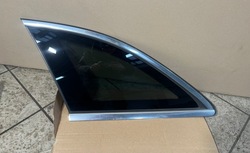 Mercedes c w205 18r. стекло кузовная зад левая фото №1