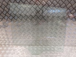 Скло бокова двері правий зад bmw x5 e70 as2 2006r фото №1