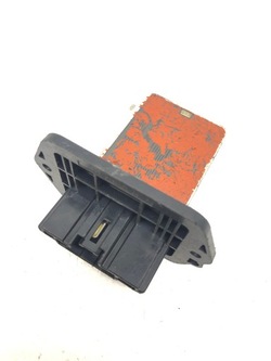 Резистор резистор вентилятор mazda hb151gj6b фото №1