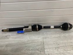 Bmw ix1 u11 xdrive 30 піввісь права перед 9884798 фото №1