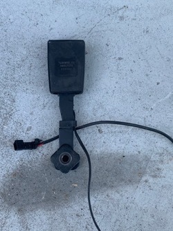 Застібка ременя заднього зад bmw f01 f02 7220859 фото №1