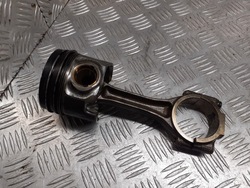 Поршень з шатуном vw golf v 2.0 tdi 81l97a8 фото №1