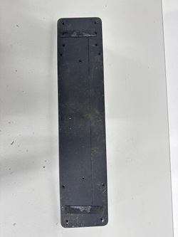 Прокладка рамка номерний перед mercedes c клас w205 a2058853101 фото №1