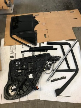 Mercedes gle w166 ml скло двері замок планка 2016 фото №1