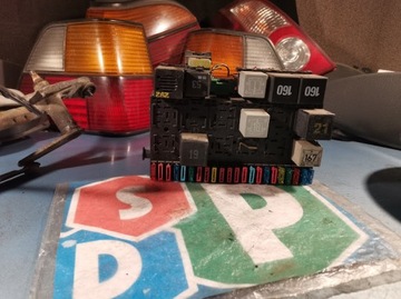 Коробка запобіжник реле seat cordoba 1.8 фото №1