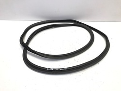 Прокладка крышки багажника toyota c-hr _x2_, _h2_ 67881f4050 28244088 2.0l фото №1