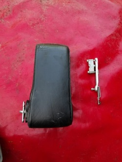 Підлокітник сидіння лівий перед mercedes w124 купе фото №1