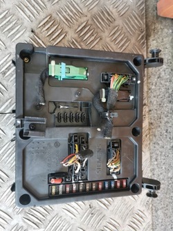 Ford galaxy mk2 коробка модуль bsi 7m3962258q фото №1