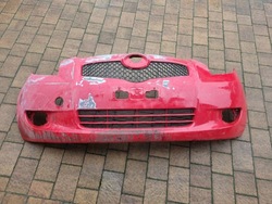 Toyota yaris ii 2005 05 - бампер перед оригінал фото №1