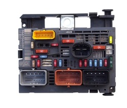 Модуль коробка bsi bsm citroen c4 picasso i 9667044880 фото №1