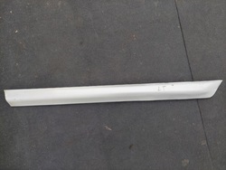 Планка нижняя дверь зад левая audi a6 c5 ly7w оригинал ok фото №1