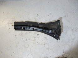 Панель під лобовим склом mazda 3 фото №1