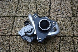 Клапан egr vw passat b8 04l131501n фото №1