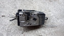 Замок двері праві перед opel vectra c 04r 13157762 фото №1