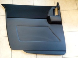 Оббивка боковина двері mazda 5 11- 13 оригінал. фото №1