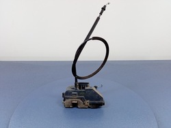 Peugeot 307 cc замок двері перед праві 6 pin фото №1