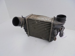 Радиаторов интеркулер 8n0145803c audi tt 8n 1.8 t фото №1