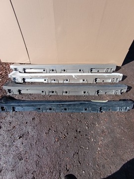 Планка порогова права toyota corolla e21 sedan 2019-2025 фото №1