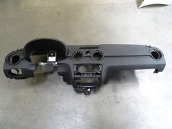 Audi a1 панель капот консоль 8x1857067 нова фото №1