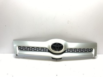 Решётка toyota corolla verso 04- 531110f020 фото №1