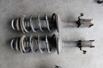 Dacia sandero i 1.2 амортизатори перед комплект фото №1