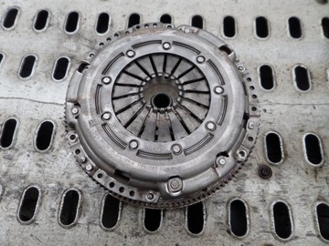 Skoda golf 2018 1.6 зчеплення 04l141025f audi vw фото №1