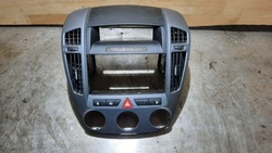 Kia ceed i 06-09 панель середній eu фото №1