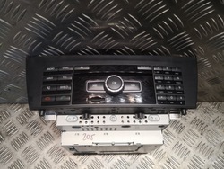 Mercedes-benz c w204 2014 панель / радиопроигрыватель cd/dvd/gps фото №1