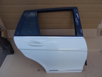 Mercedes w204 дверь правые зад универсал фото №1