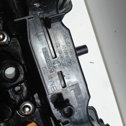 Bmw b47 кришка клапанів 2.0 дизель фото №1