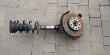 Vw golf vii амортизатор поворотный кулак амортизатор mcpherson  правый перед 5q0413023fk фото №1