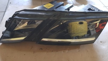 Skoda octavia 3 iii рестайлінг 5e1 лампа ліва перед повний led 5e1941015e оригінал фото №1